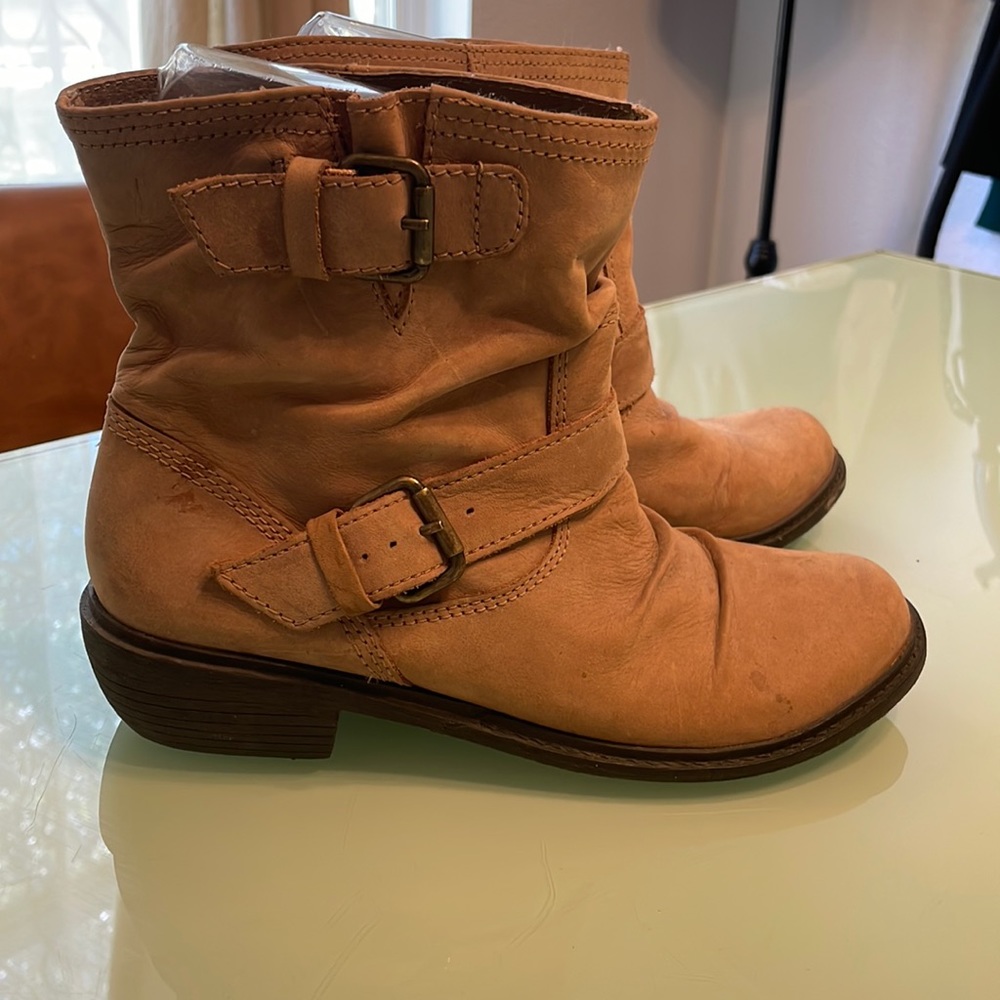 Mia booties